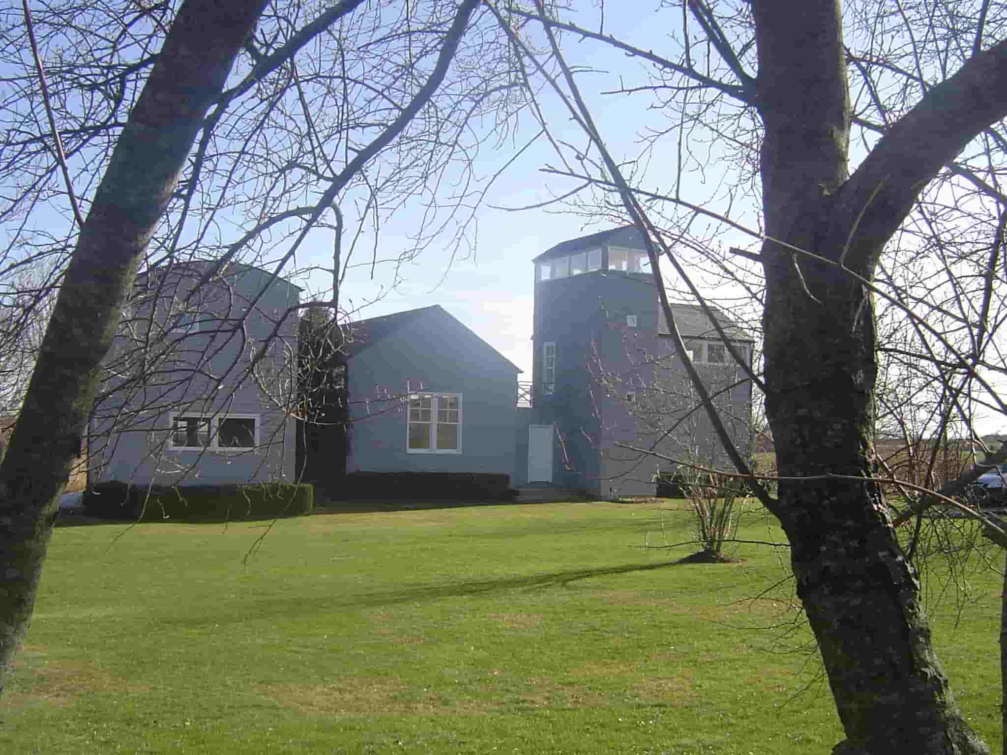 LIMO SERVICE FROM BRIDGEHAMPTON TO JOHN F. KENNEDY AIRPORT